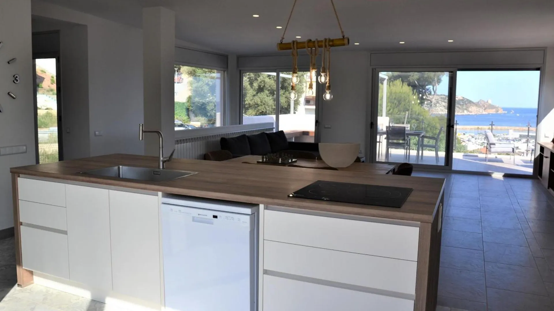 Villa Magnifica, L'Estartit - Centro - Es-323-46 Spain